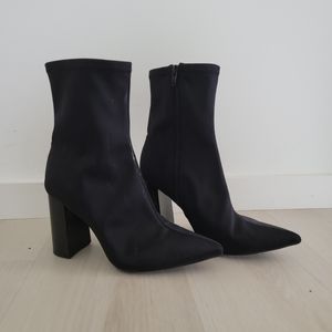 Jeffrey Cambell pointed toe heeled  booties